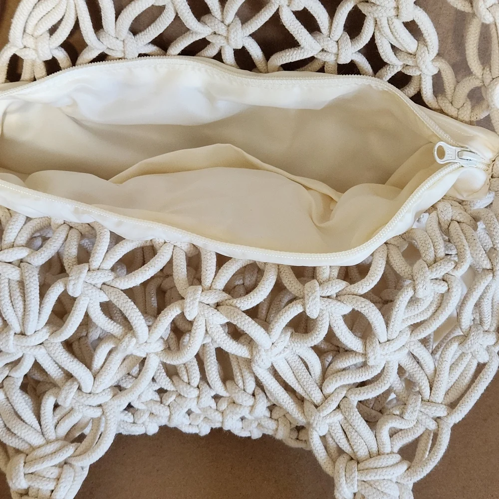 Cream Crochet Tote with Elegant Open-Weave Design